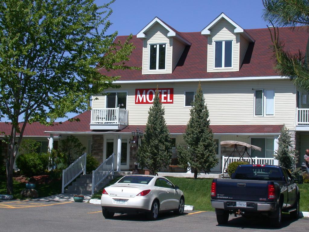 Motel Derfal Repentigny Εξωτερικό φωτογραφία