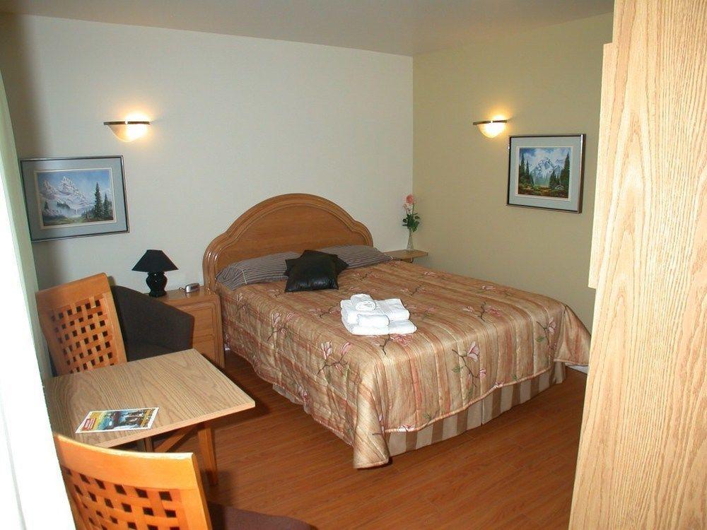 Motel Derfal Repentigny Εξωτερικό φωτογραφία