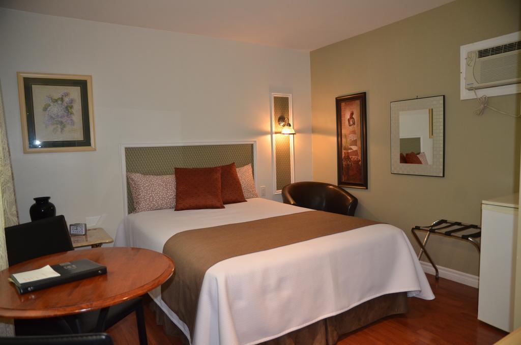 Motel Derfal Repentigny Εξωτερικό φωτογραφία