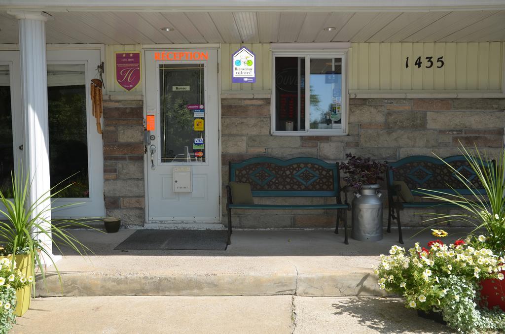 Motel Derfal Repentigny Εξωτερικό φωτογραφία