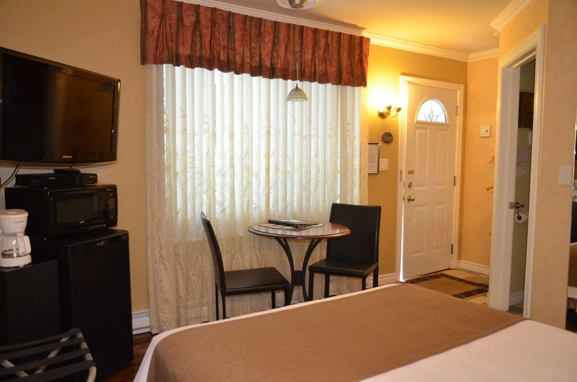 Motel Derfal Repentigny Εξωτερικό φωτογραφία