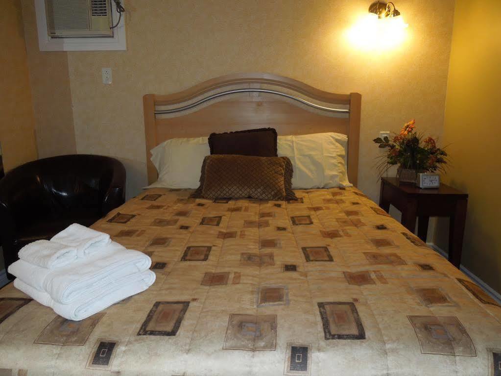 Motel Derfal Repentigny Εξωτερικό φωτογραφία